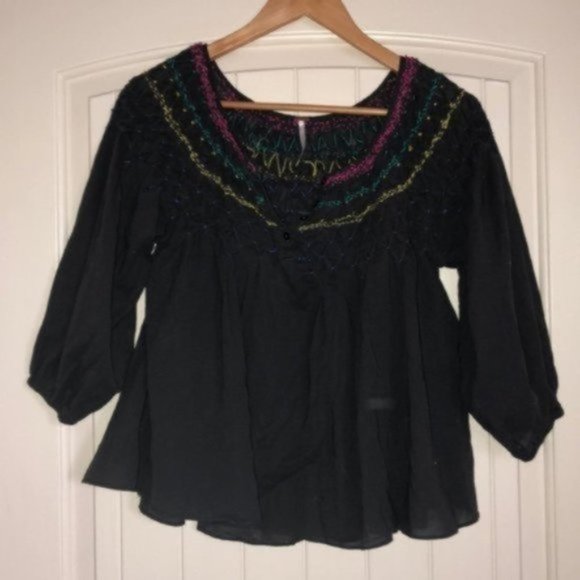 Free People Smocked Blouse Navy Combo NWOT - Picture 4 of 6